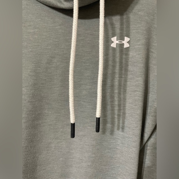 Under Armour Cowl Neck Gray Cropped Hoodie Logo Athletic Athleisure Sporty Small - Picture 3 of 7